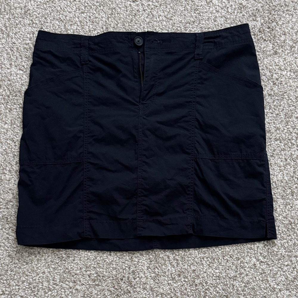 Chico's Elegant Navy Blue Skort.